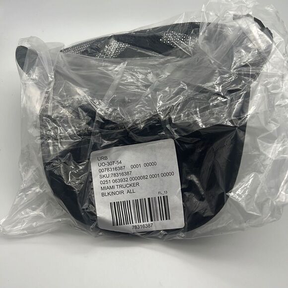 Miami trucker hat- NWT - Picture 3 of 4